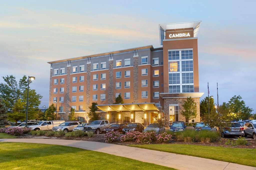 Cambria Hotel Denver International Airport Aurora Esterno foto